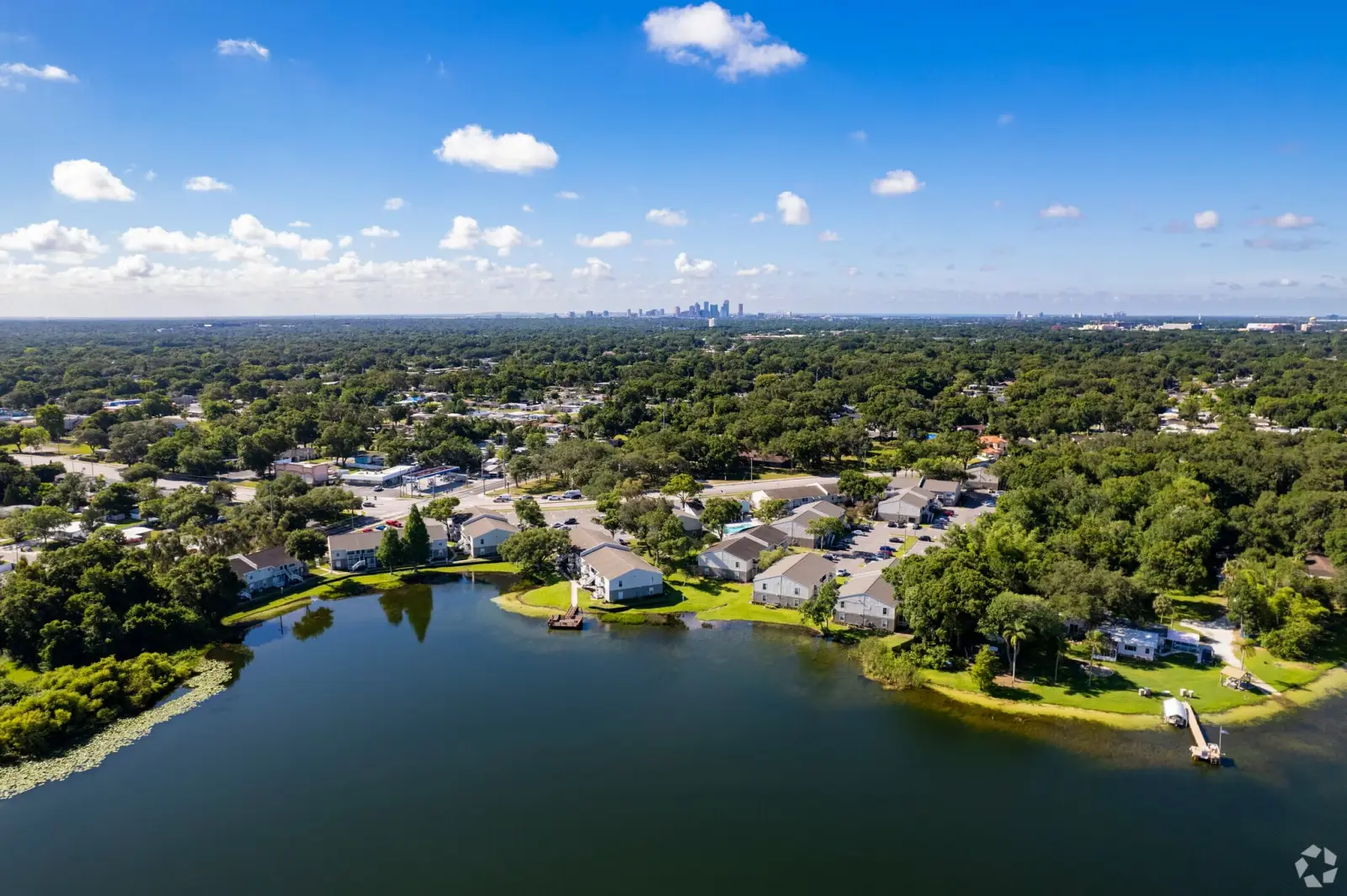 Beach Club Apartments - Lakeview apartments Tampa