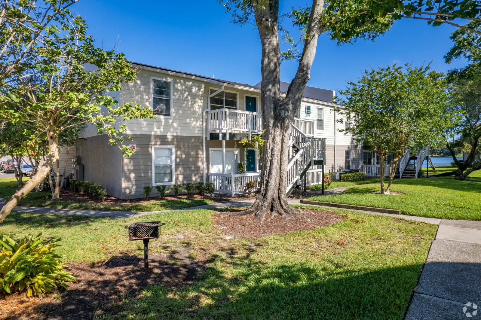 Outdoor spaces Beach Club apartments Tampa, Florida