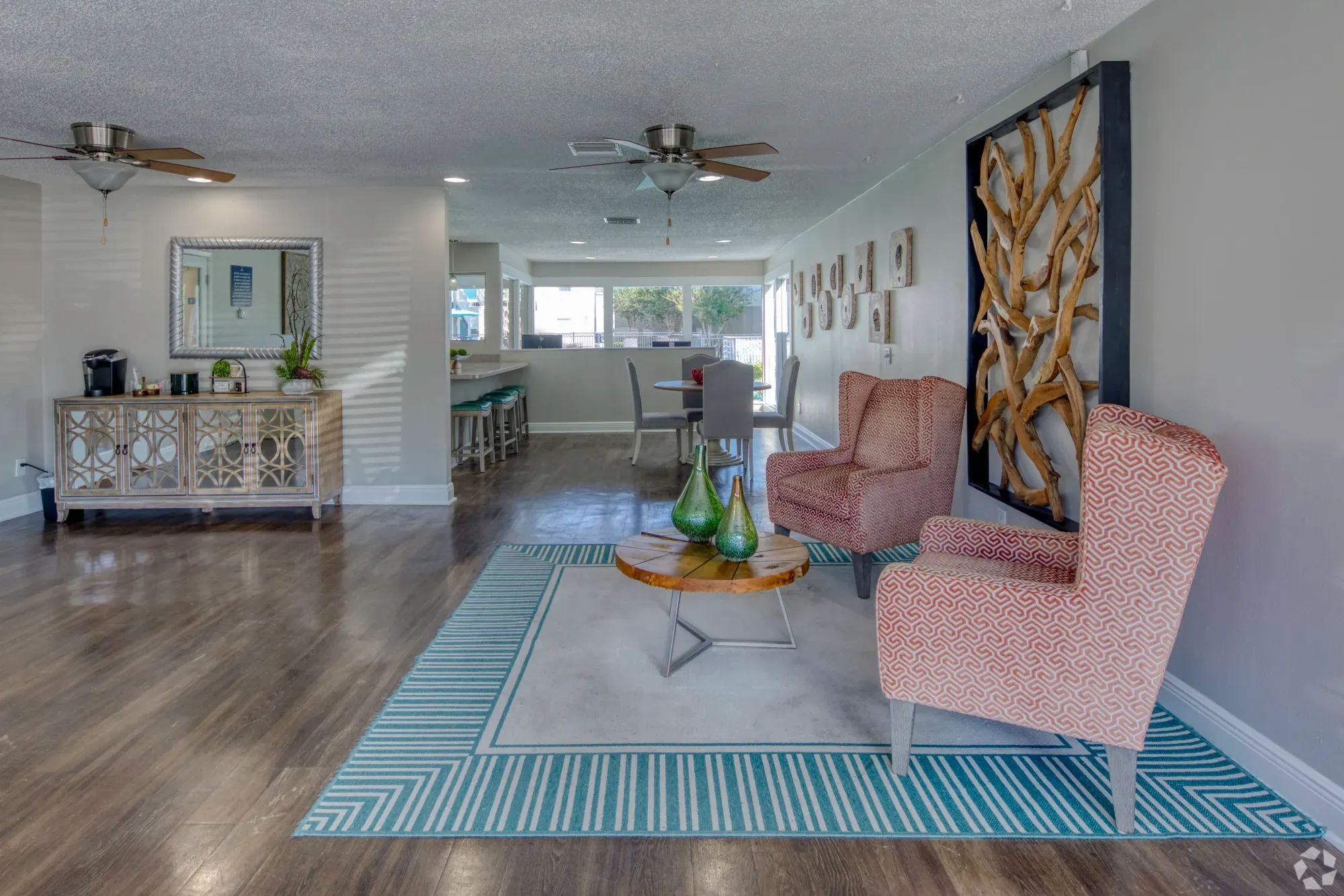 Clubhouse Sitting Area at Beach Club Apartments - Apartments for rent in Tampa, Florida